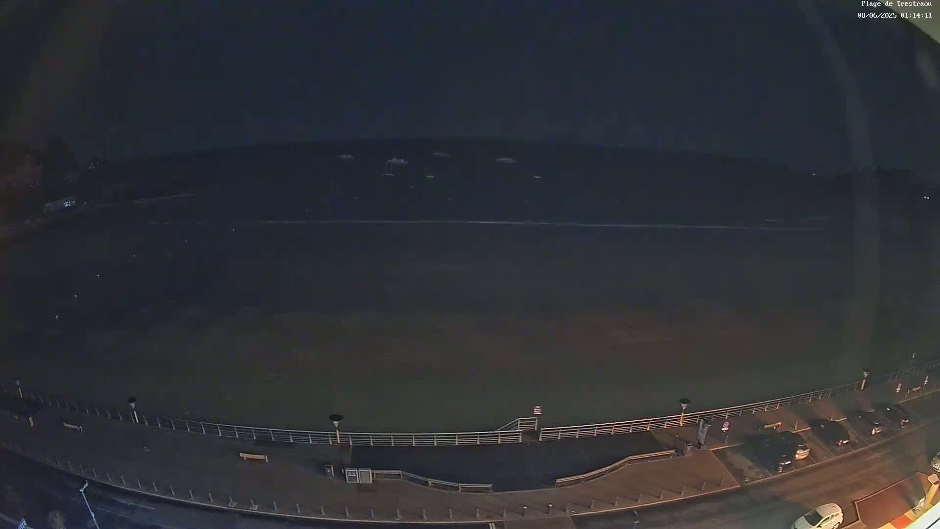 Perros-Guirec, Plage de Trestaou Beach Live Cam - Lannion, Cotes-d'Armor, Bretagne, France