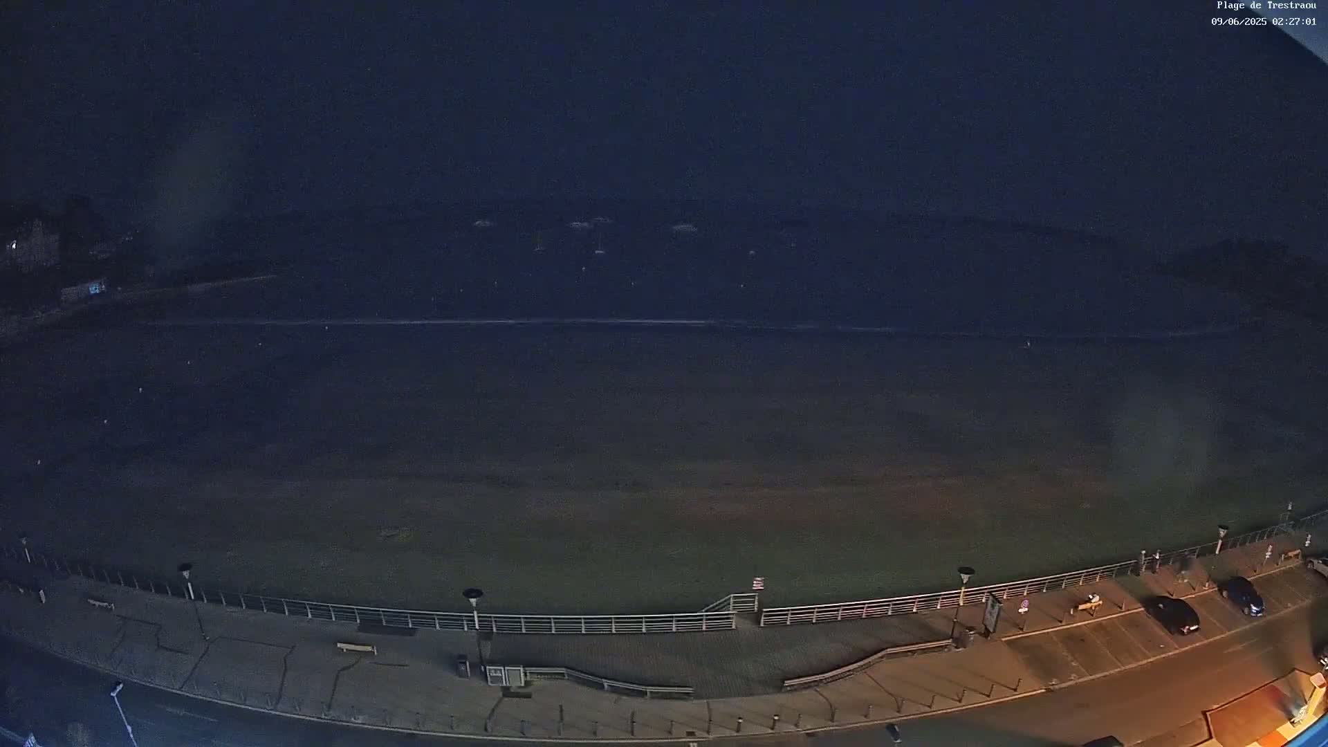 Perros-Guirec, Plage de Trestaou Beach Live Cam - Lannion, Cotes-d'Armor, Bretagne, France