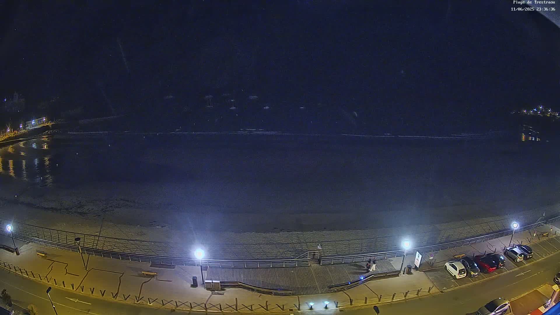 Perros-Guirec, Plage de Trestaou Beach Live Cam - Lannion, Cotes-d'Armor, Bretagne, France