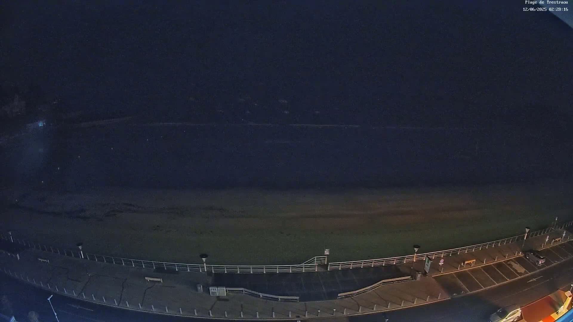 Perros-Guirec, Plage de Trestaou Beach Live Cam - Lannion, Cotes-d'Armor, Bretagne, France