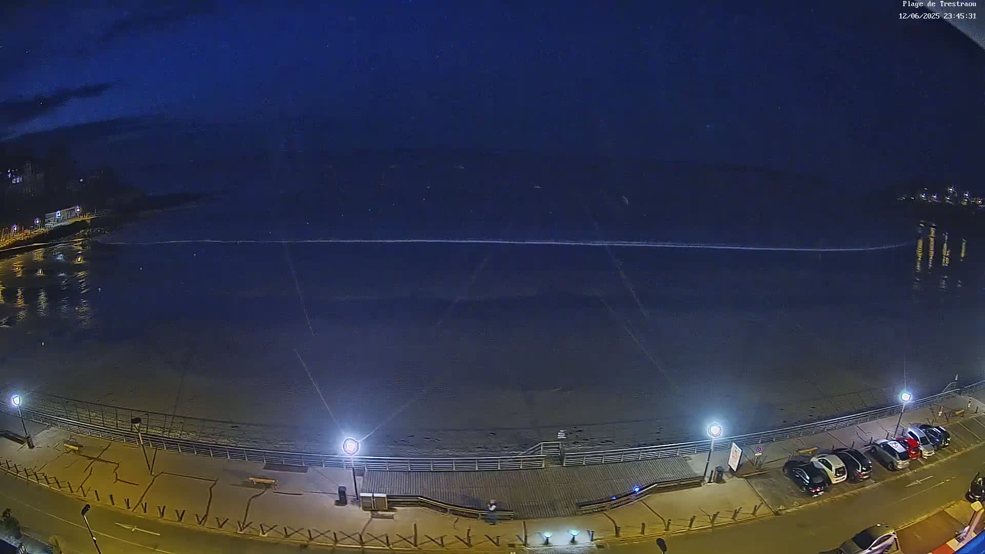 Perros-Guirec, Plage de Trestaou Beach Live Cam - Lannion, Cotes-d'Armor, Bretagne, France