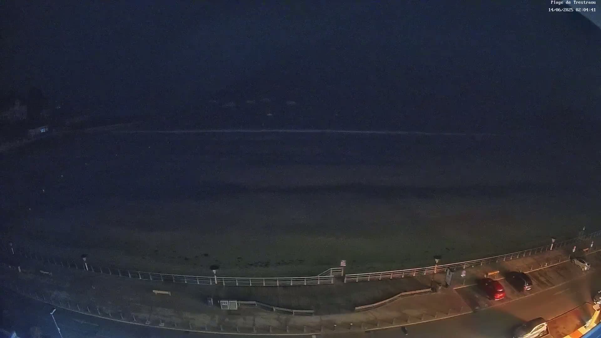 Perros-Guirec, Plage de Trestaou Beach Live Cam - Lannion, Cotes-d'Armor, Bretagne, France