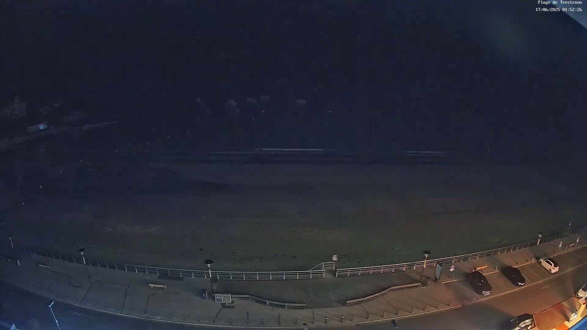 Perros-Guirec, Plage de Trestaou Beach Live Cam - Lannion, Cotes-d'Armor, Bretagne, France