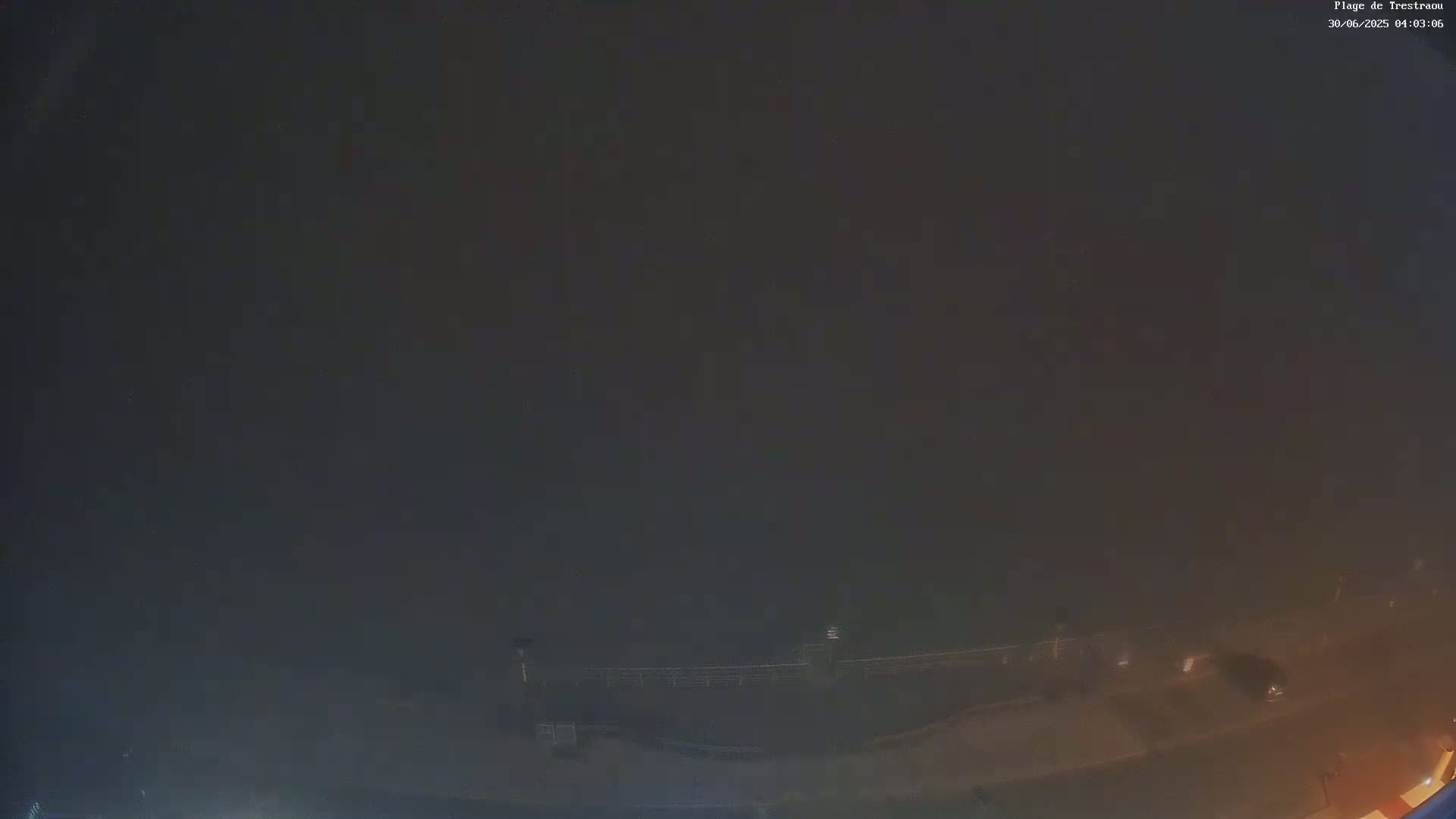 Perros-Guirec, Plage de Trestaou Beach Live Cam - Lannion, Cotes-d'Armor, Bretagne, France