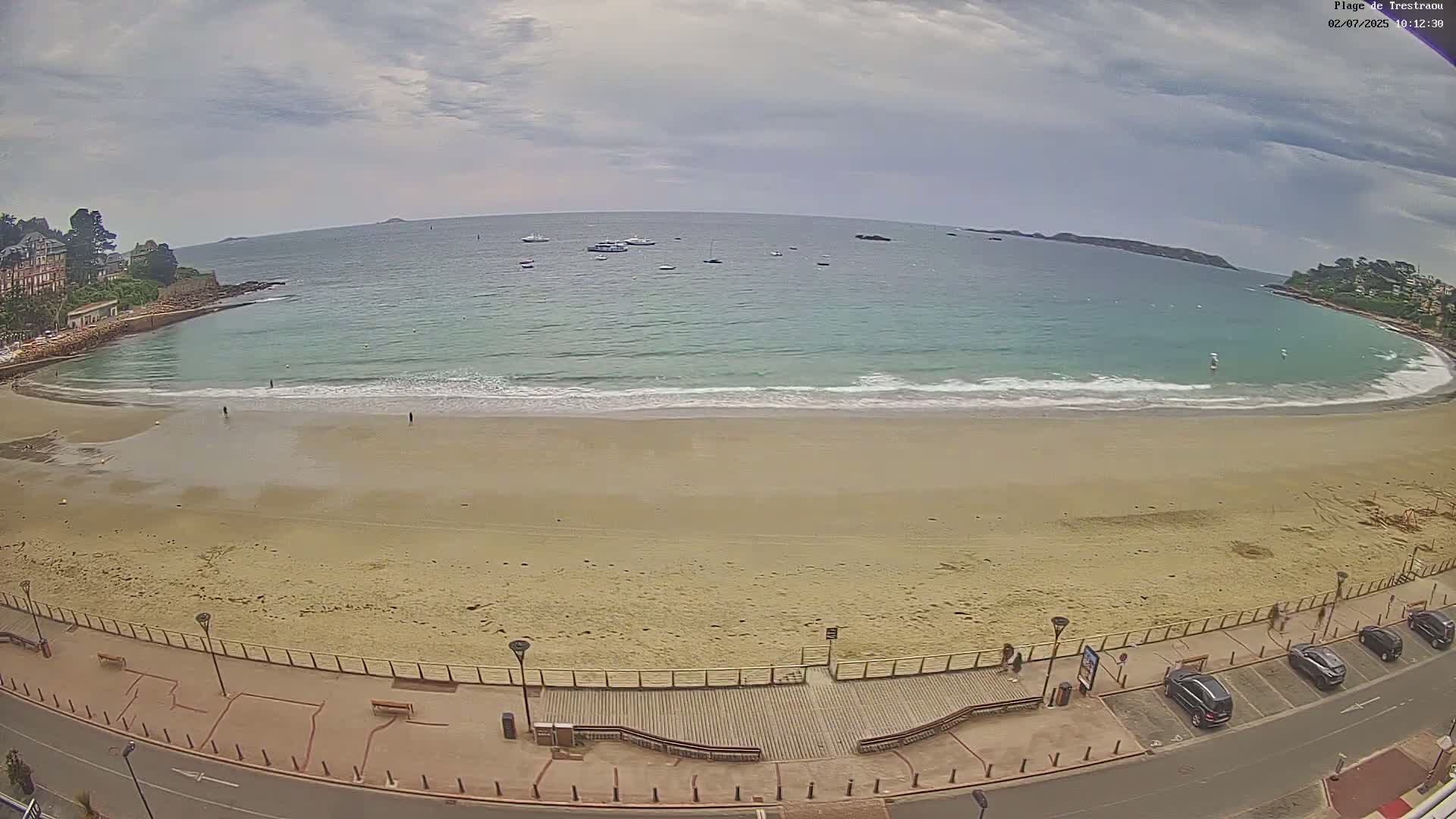 Perros-Guirec, Plage de Trestaou Beach Live Cam - Lannion, Cotes-d'Armor, Bretagne, France