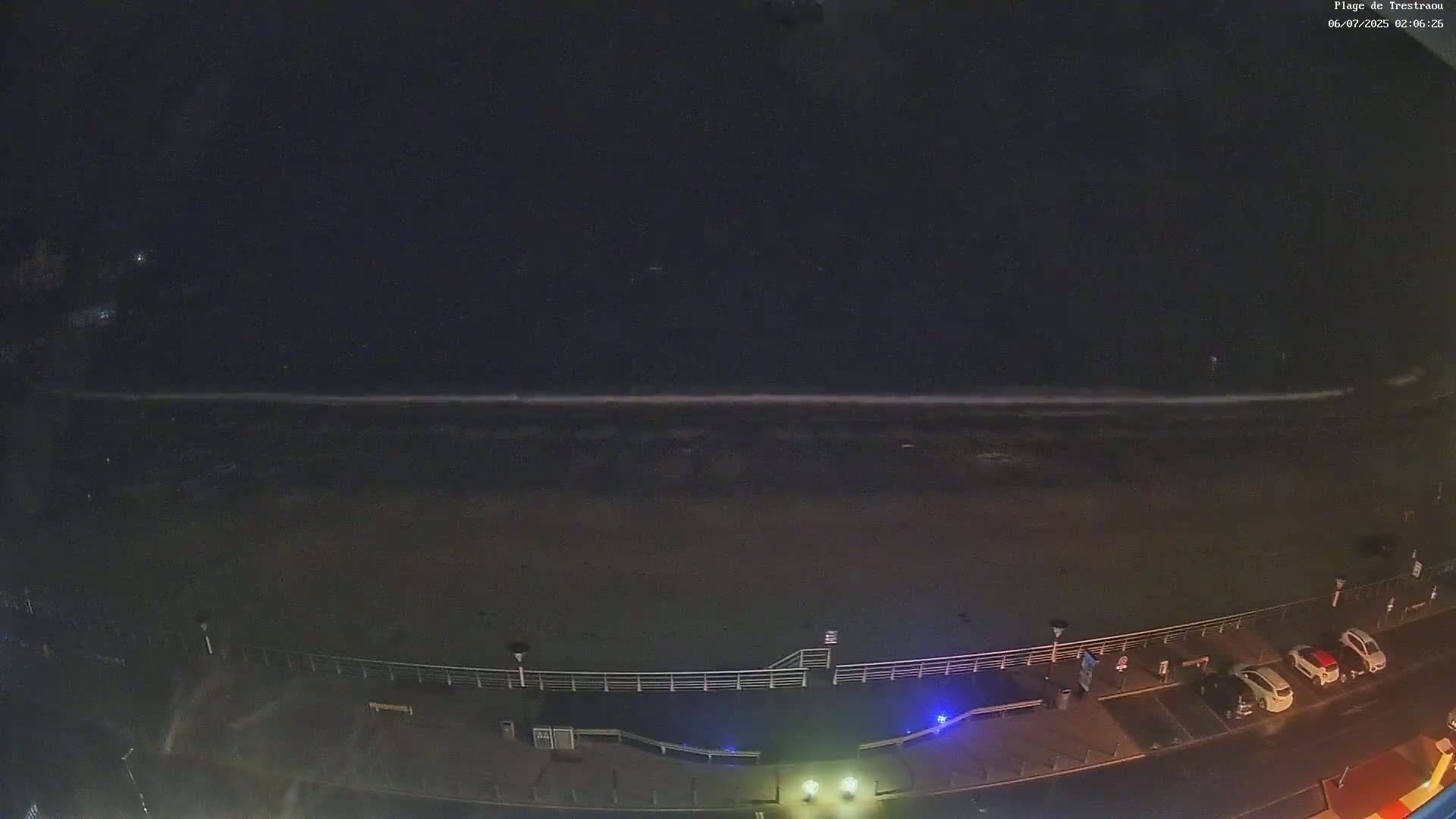 Perros-Guirec, Plage de Trestaou Beach Live Cam - Lannion, Cotes-d'Armor, Bretagne, France