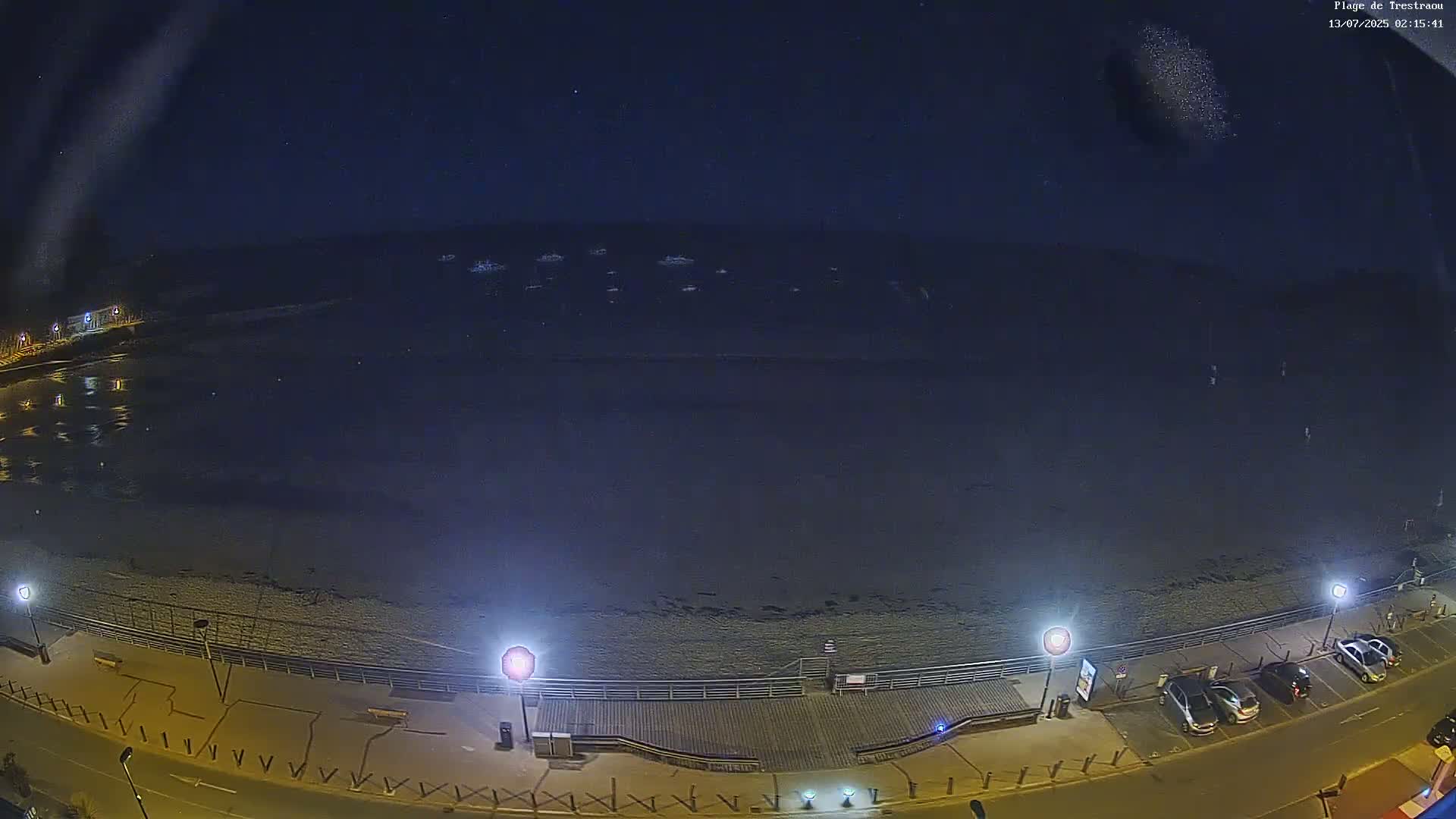 Perros-Guirec, Plage de Trestaou Beach Live Cam - Lannion, Cotes-d'Armor, Bretagne, France