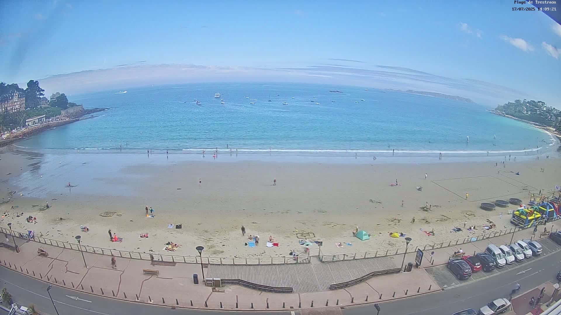 Perros-Guirec, Plage de Trestaou Beach Live Cam - Lannion, Cotes-d'Armor, Bretagne, France