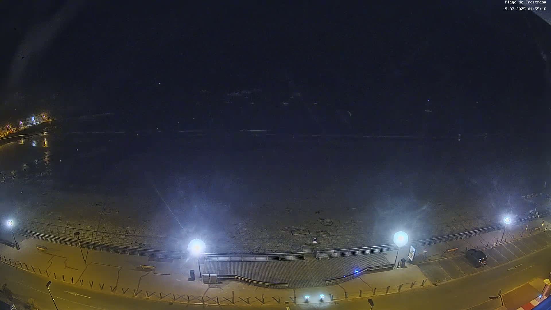 Perros-Guirec, Plage de Trestaou Beach Live Cam - Lannion, Cotes-d'Armor, Bretagne, France
