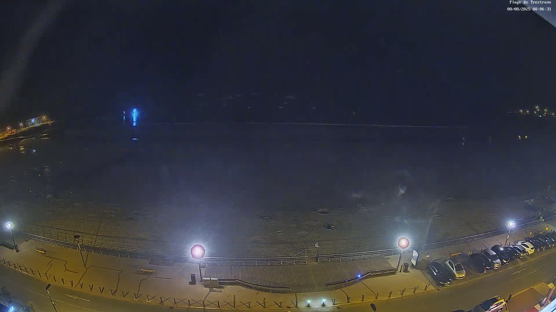 Perros-Guirec, Plage de Trestaou Beach Live Cam - Lannion, Cotes-d'Armor, Bretagne, France