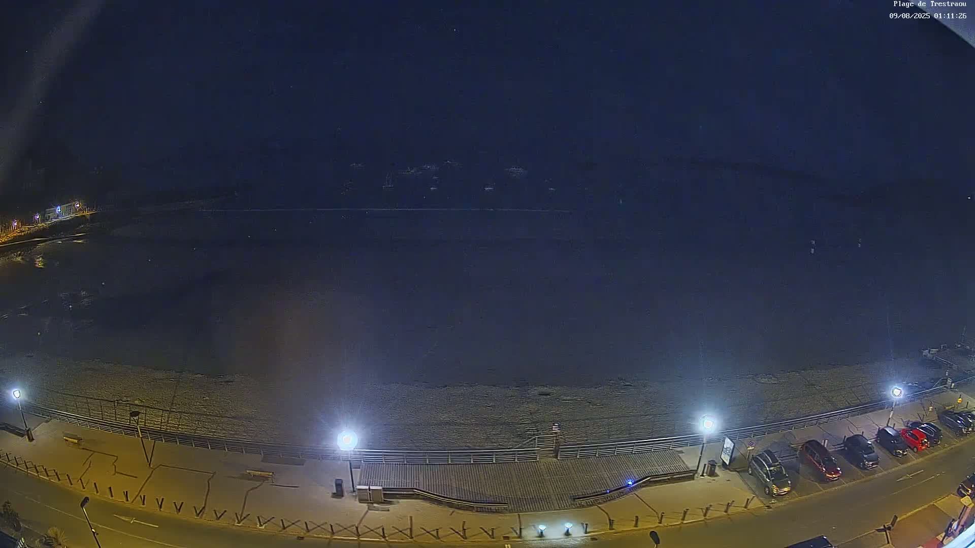 Perros-Guirec, Plage de Trestaou Beach Live Cam - Lannion, Cotes-d'Armor, Bretagne, France