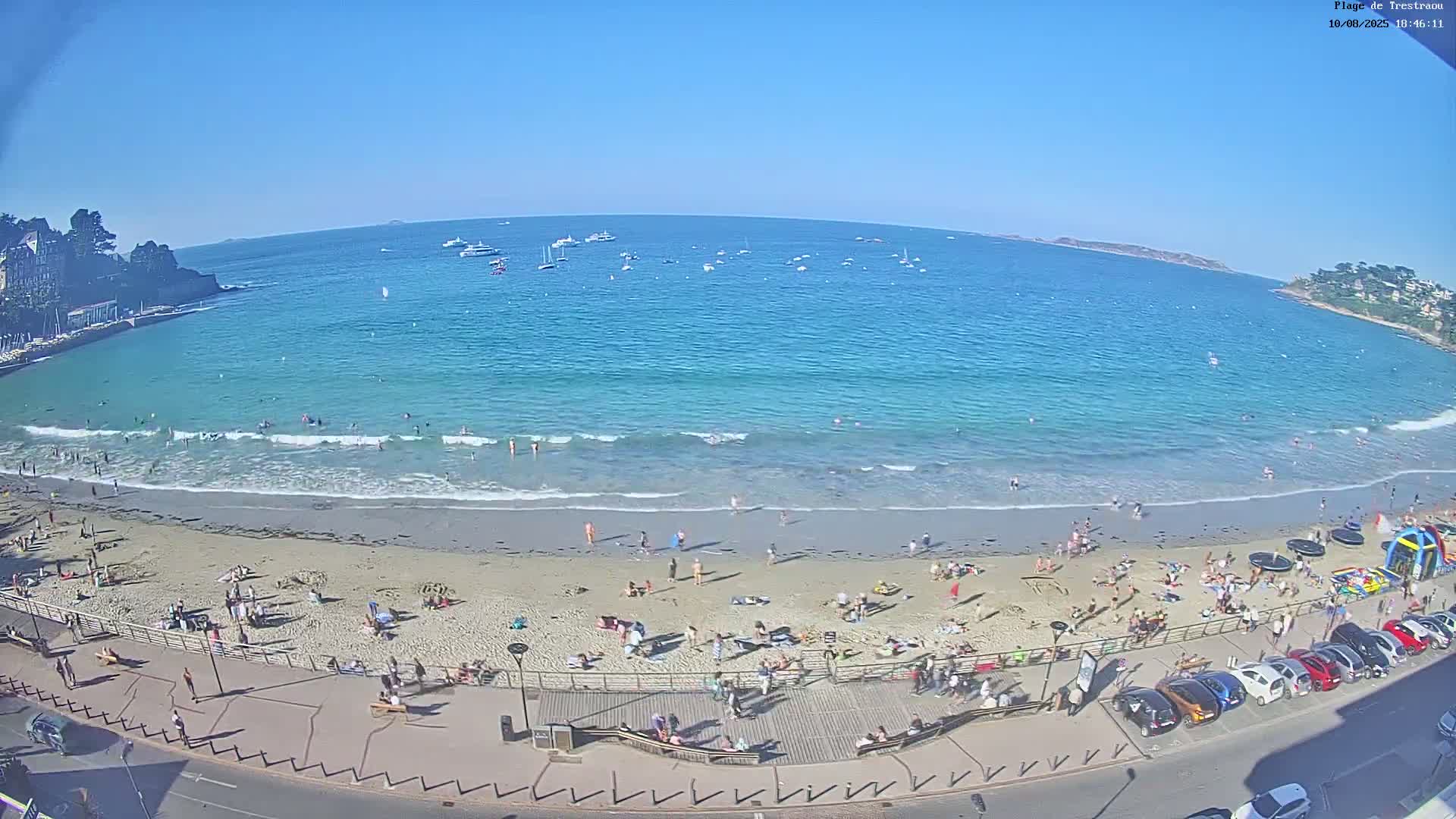 Perros-Guirec, Plage de Trestaou Beach Live Cam - Lannion, Cotes-d'Armor, Bretagne, France