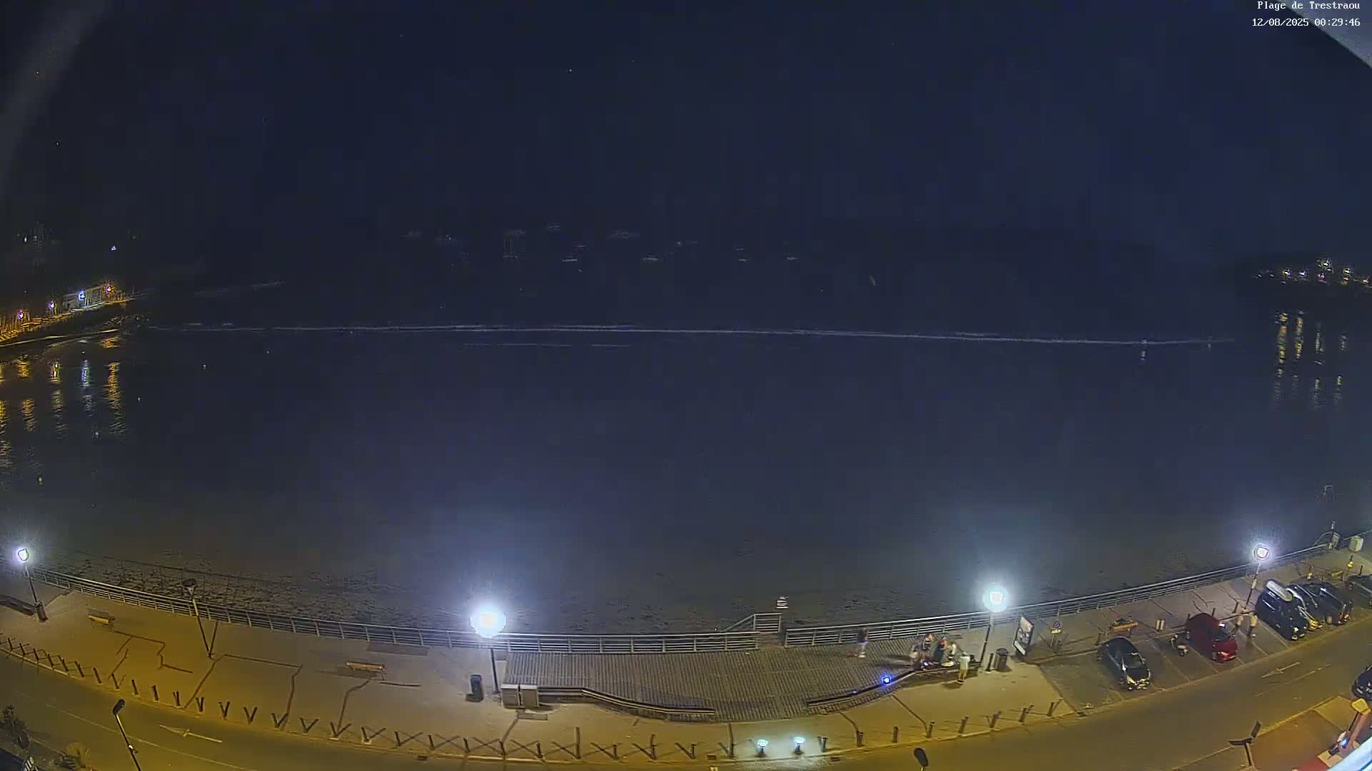 Perros-Guirec, Plage de Trestaou Beach Live Cam - Lannion, Cotes-d'Armor, Bretagne, France