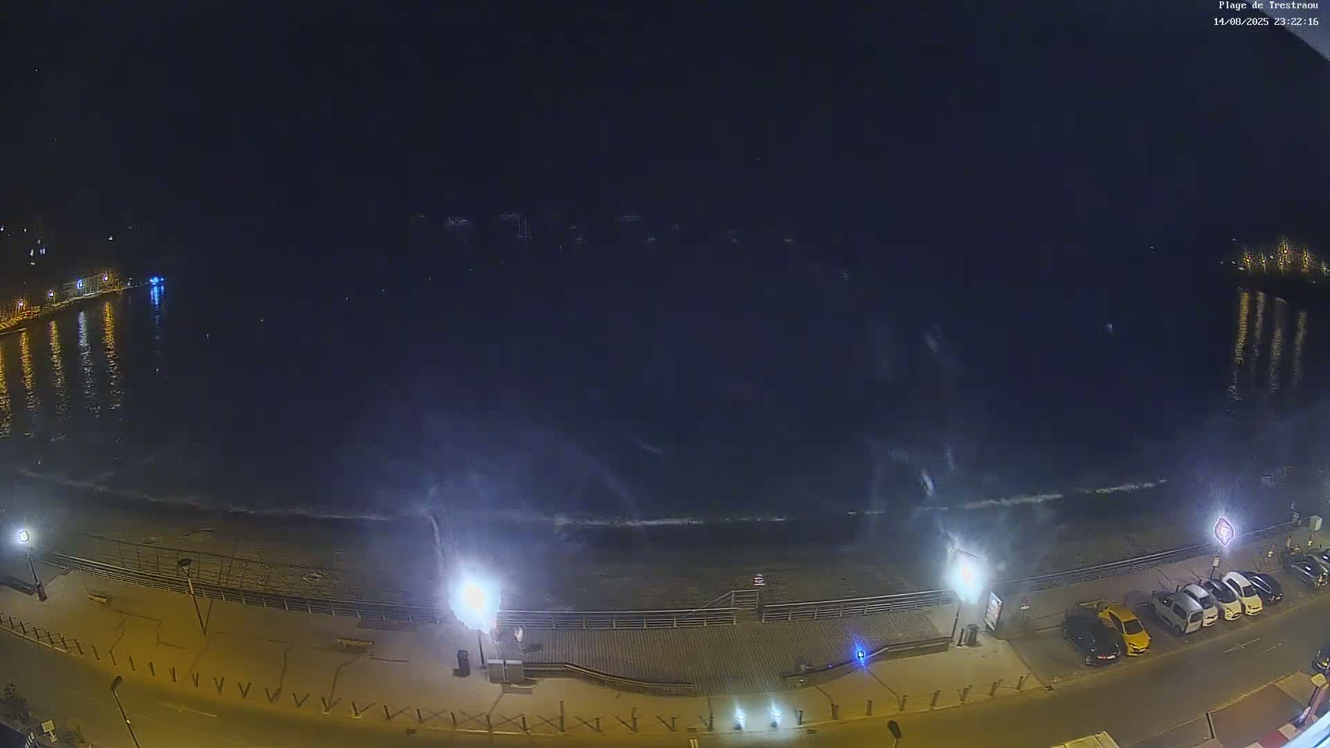 Perros-Guirec, Plage de Trestaou Beach Live Cam - Lannion, Cotes-d'Armor, Bretagne, France