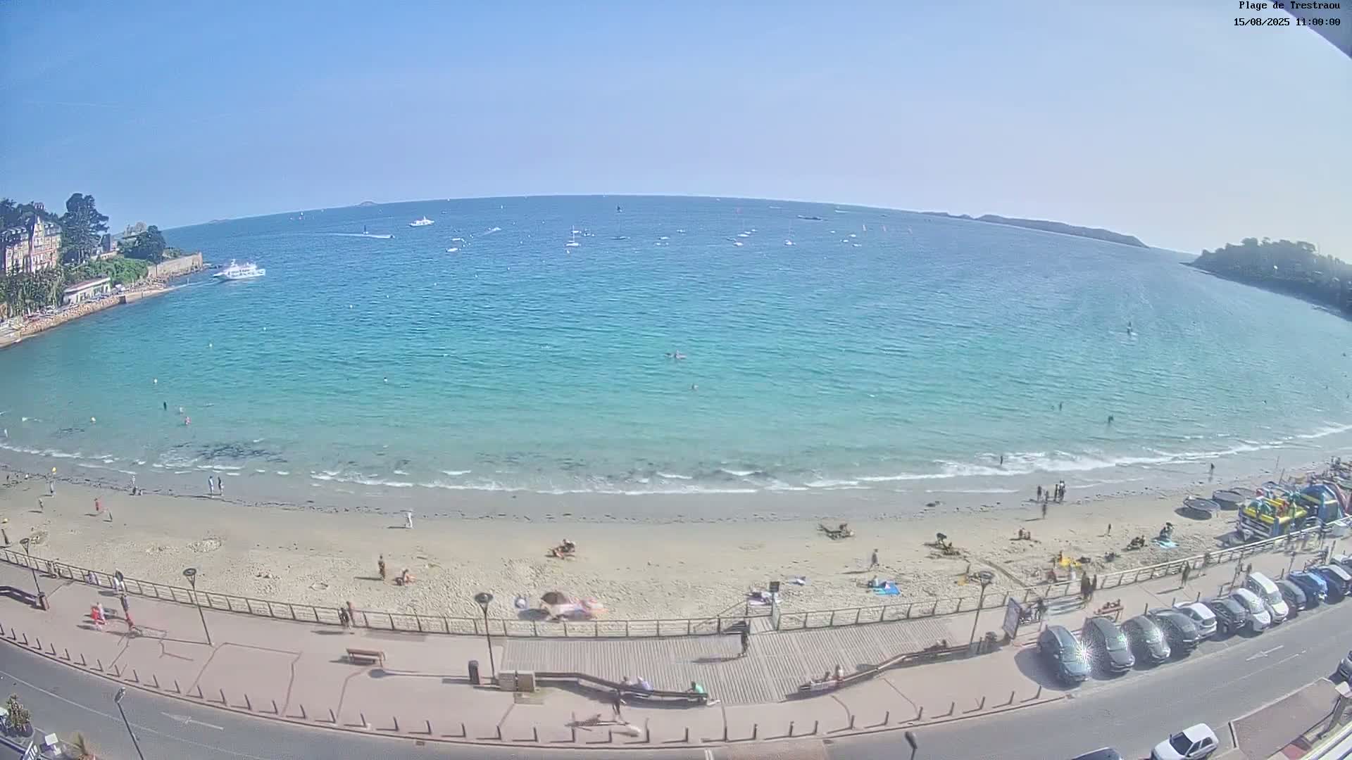 Perros-Guirec, Plage de Trestaou Beach Live Cam - Lannion, Cotes-d'Armor, Bretagne, France