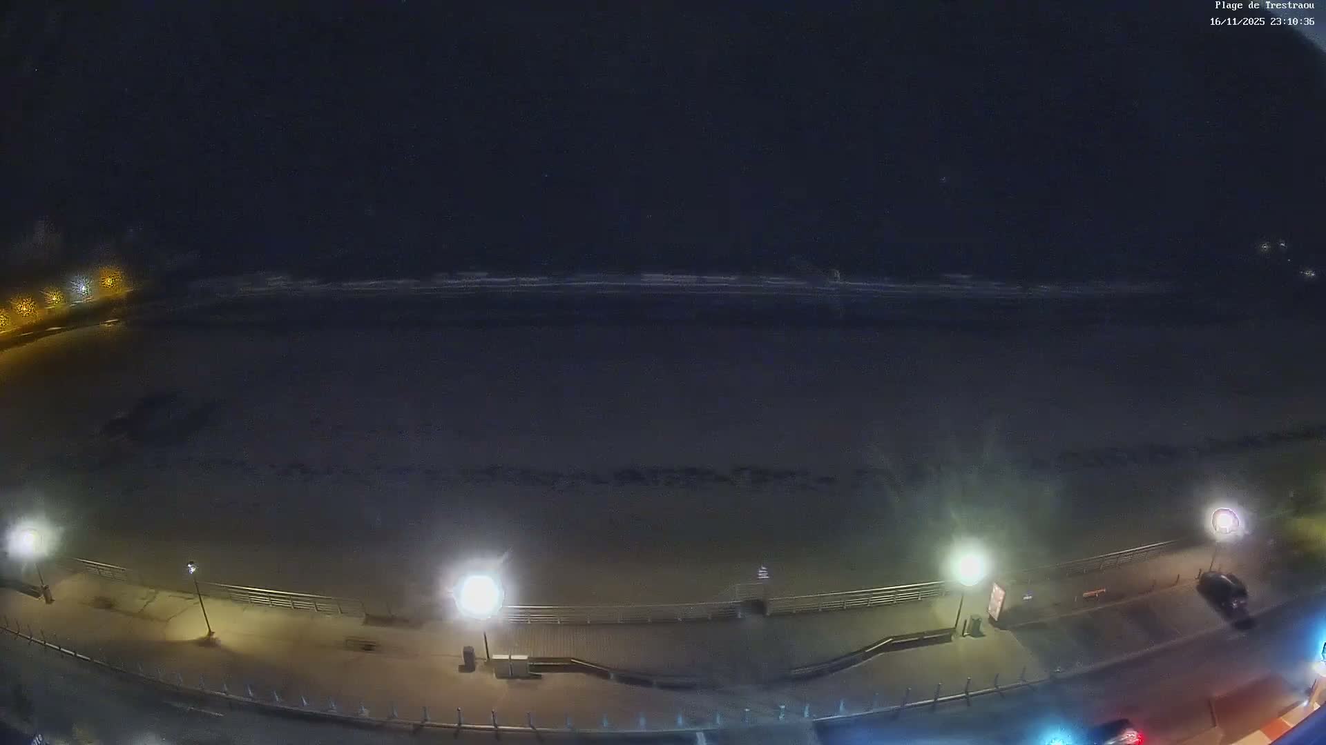 Perros-Guirec, Plage de Trestaou Beach Live Cam - Lannion, Cotes-d'Armor, Bretagne, France