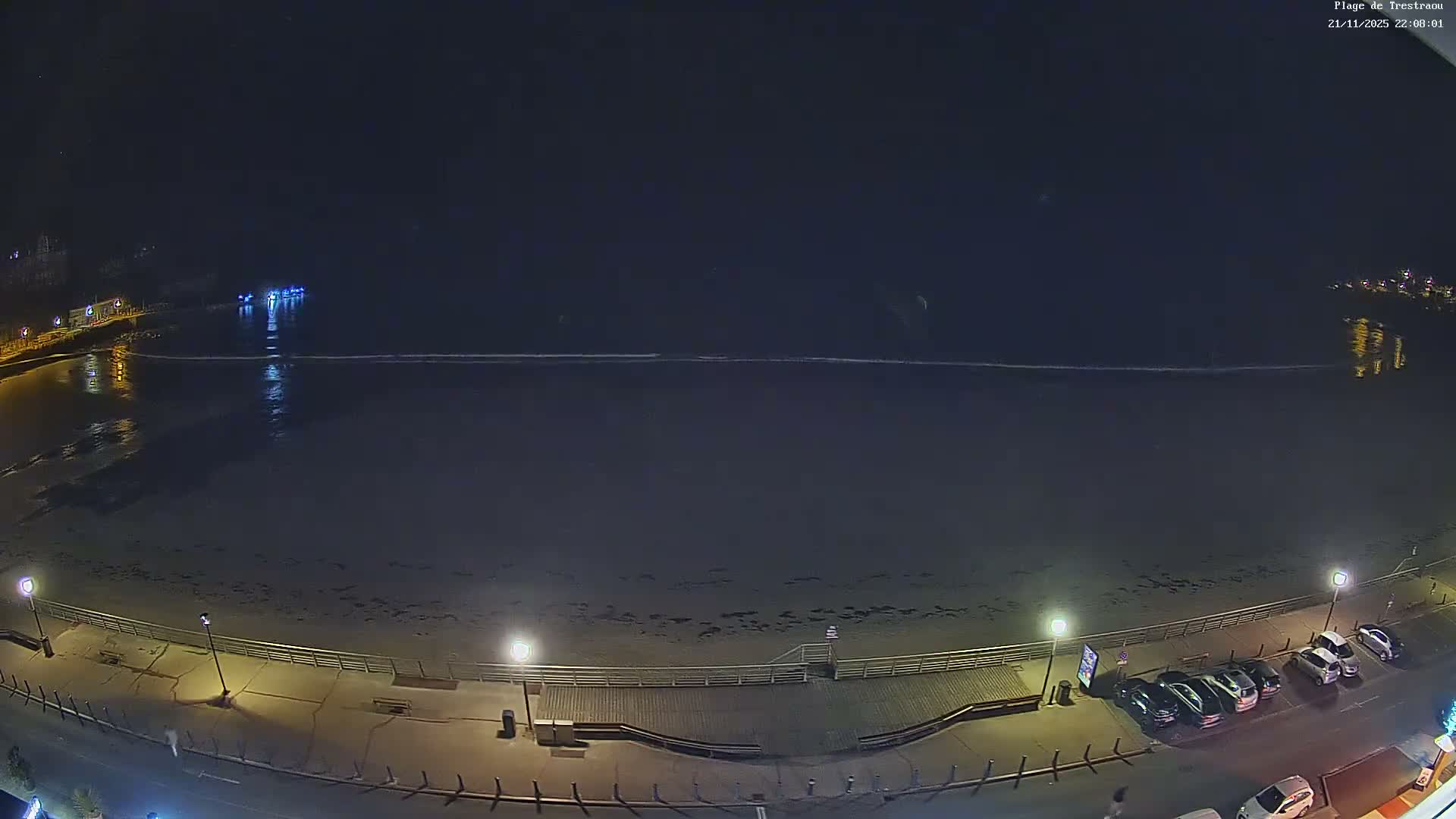 Perros-Guirec, Plage de Trestaou Beach Live Cam - Lannion, Cotes-d'Armor, Bretagne, France
