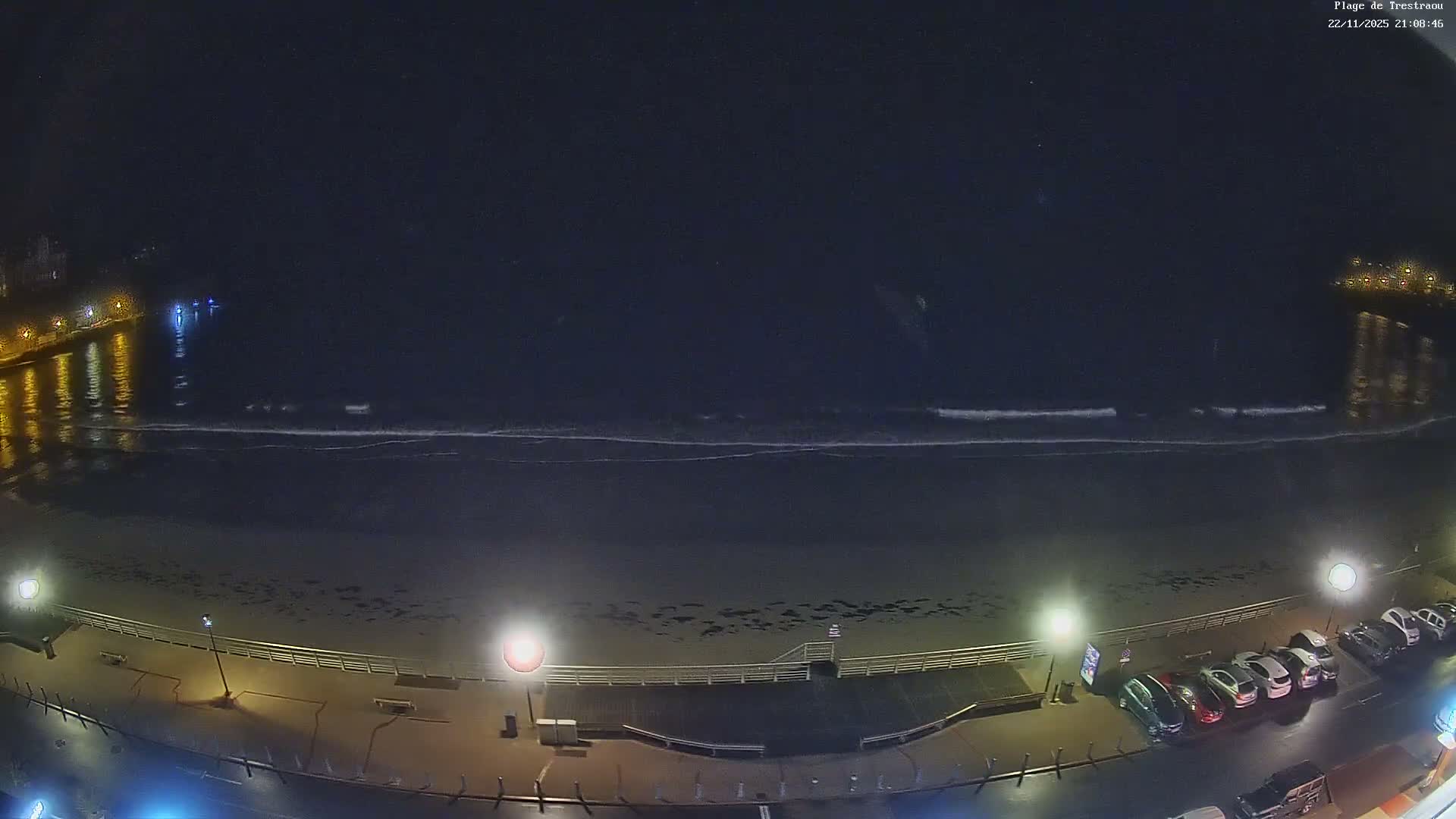 Perros-Guirec, Plage de Trestaou Beach Live Cam - Lannion, Cotes-d'Armor, Bretagne, France