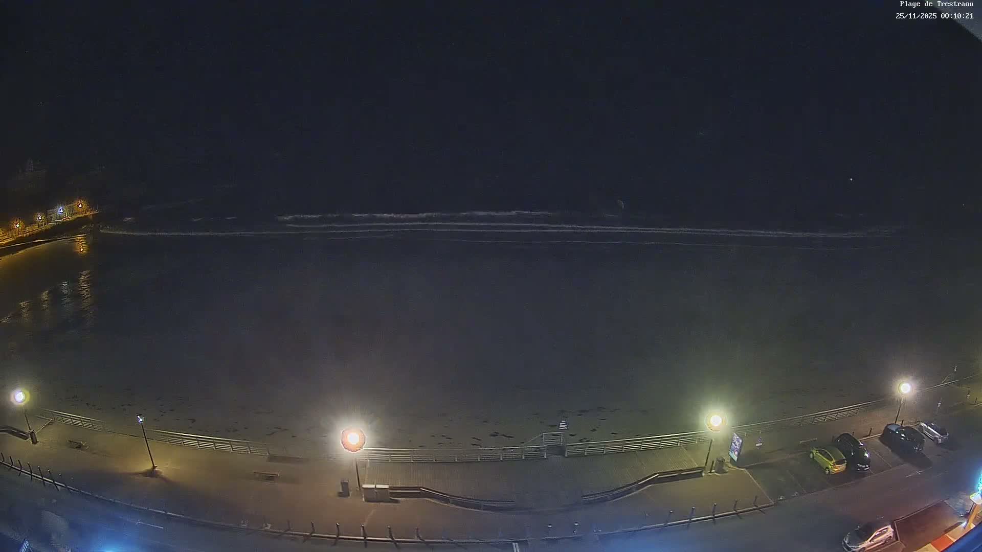 Perros-Guirec, Plage de Trestaou Beach Live Cam - Lannion, Cotes-d'Armor, Bretagne, France