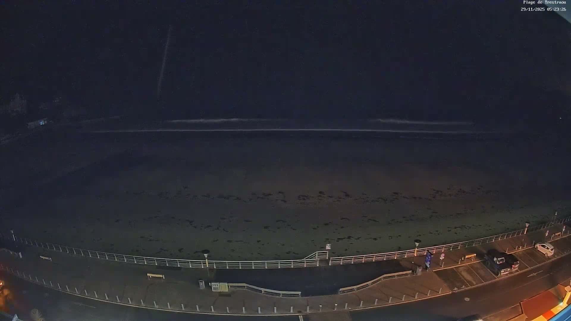 Perros-Guirec, Plage de Trestaou Beach Live Cam - Lannion, Cotes-d'Armor, Bretagne, France