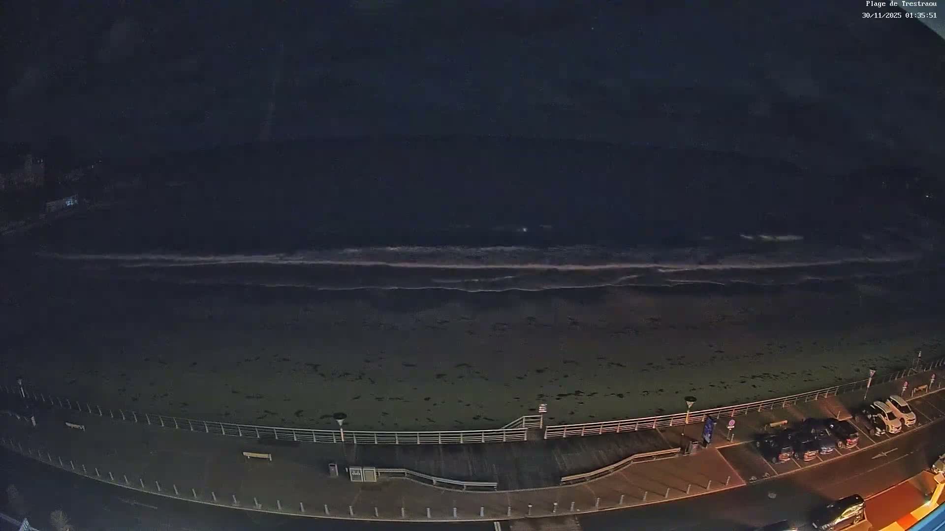 Perros-Guirec, Plage de Trestaou Beach Live Cam - Lannion, Cotes-d'Armor, Bretagne, France