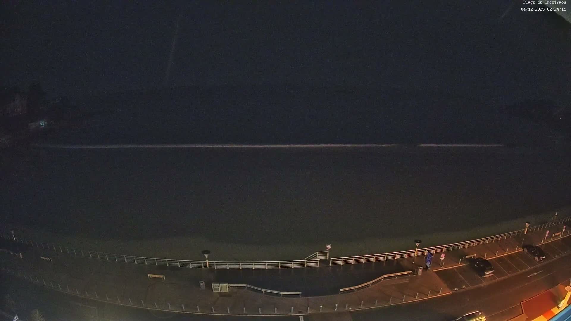 Perros-Guirec, Plage de Trestaou Beach Live Cam - Lannion, Cotes-d'Armor, Bretagne, France