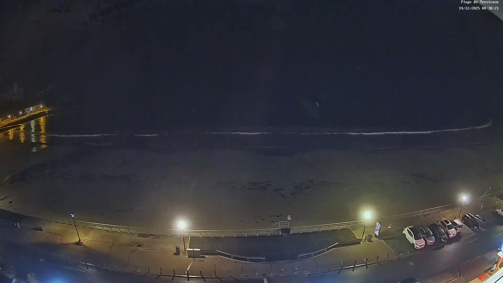 Perros-Guirec, Plage de Trestaou Beach Live Cam - Lannion, Cotes-d'Armor, Bretagne, France