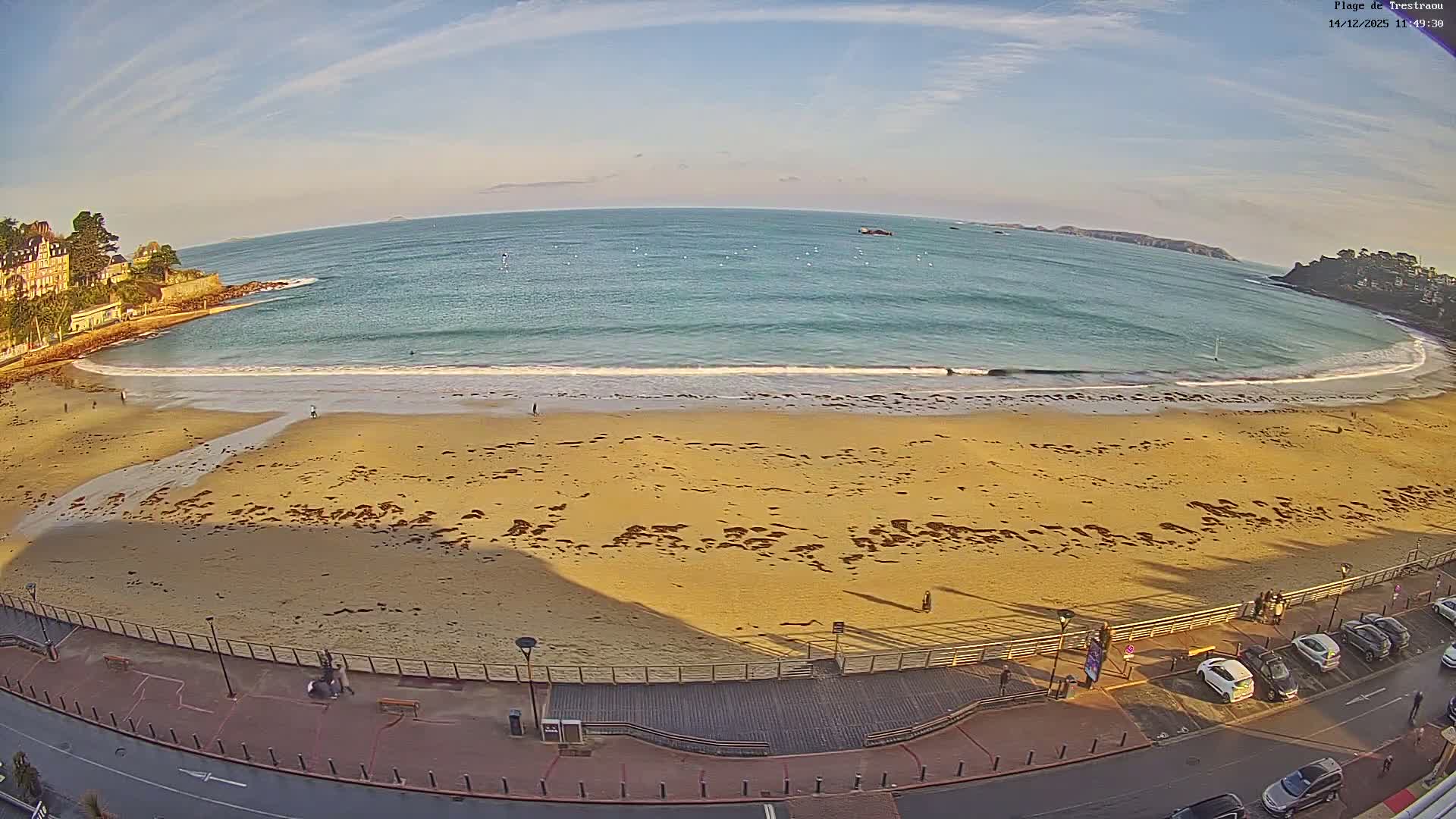 Perros-Guirec, Plage de Trestaou Beach Live Cam - Lannion, Cotes-d'Armor, Bretagne, France