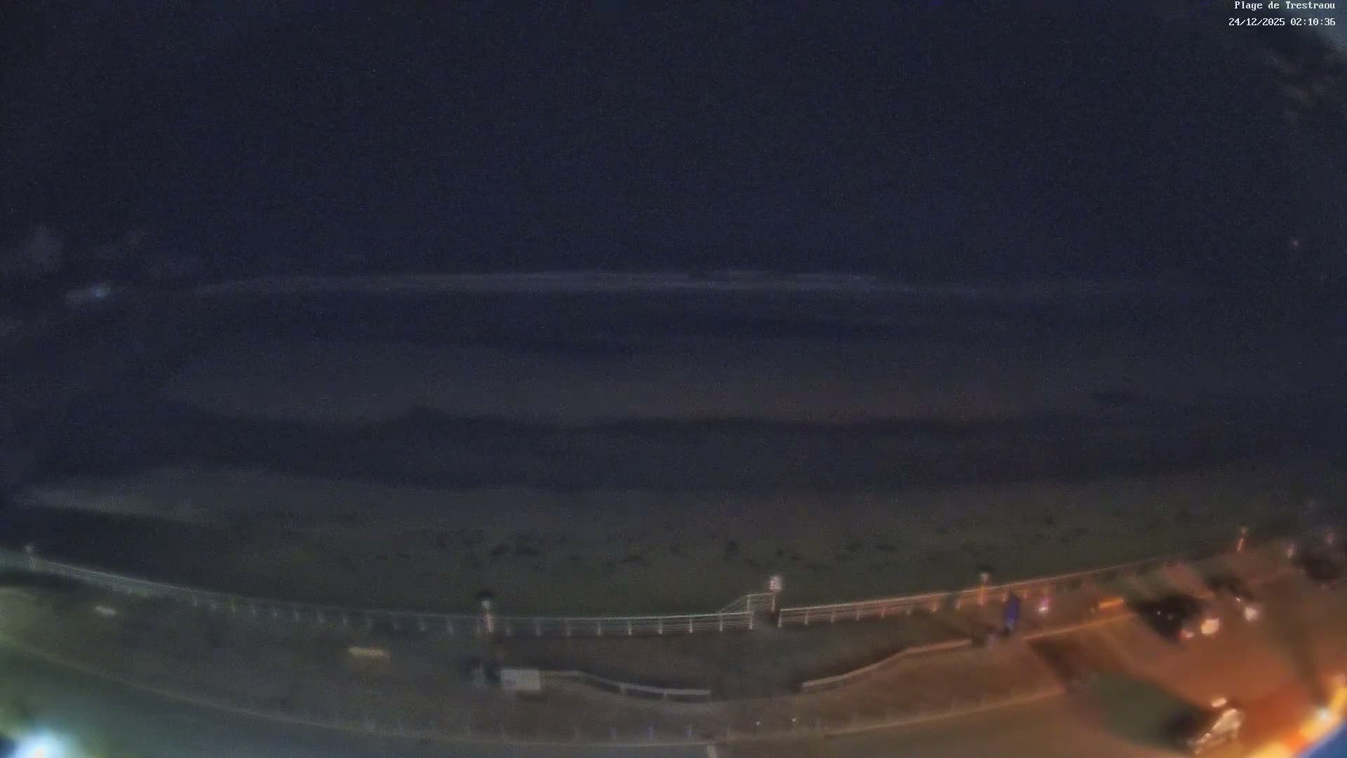 Perros-Guirec, Plage de Trestaou Beach Live Cam - Lannion, Cotes-d'Armor, Bretagne, France