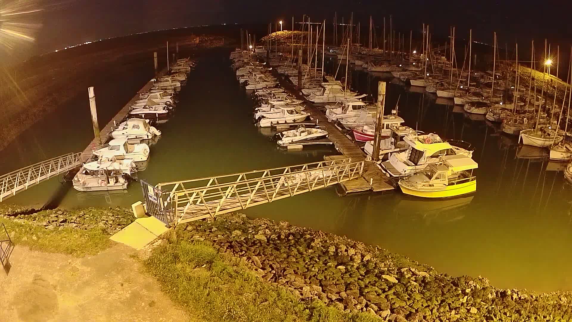 Oleron - Le Douhet Marine Live Cam - Rochefort, Charente-Maritime, Nouvelle-Aquitaine, France