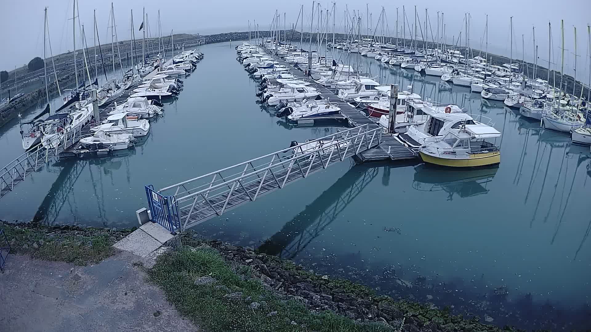 Oleron - Le Douhet Marine Live Cam - Rochefort, Charente-Maritime, Nouvelle-Aquitaine, France