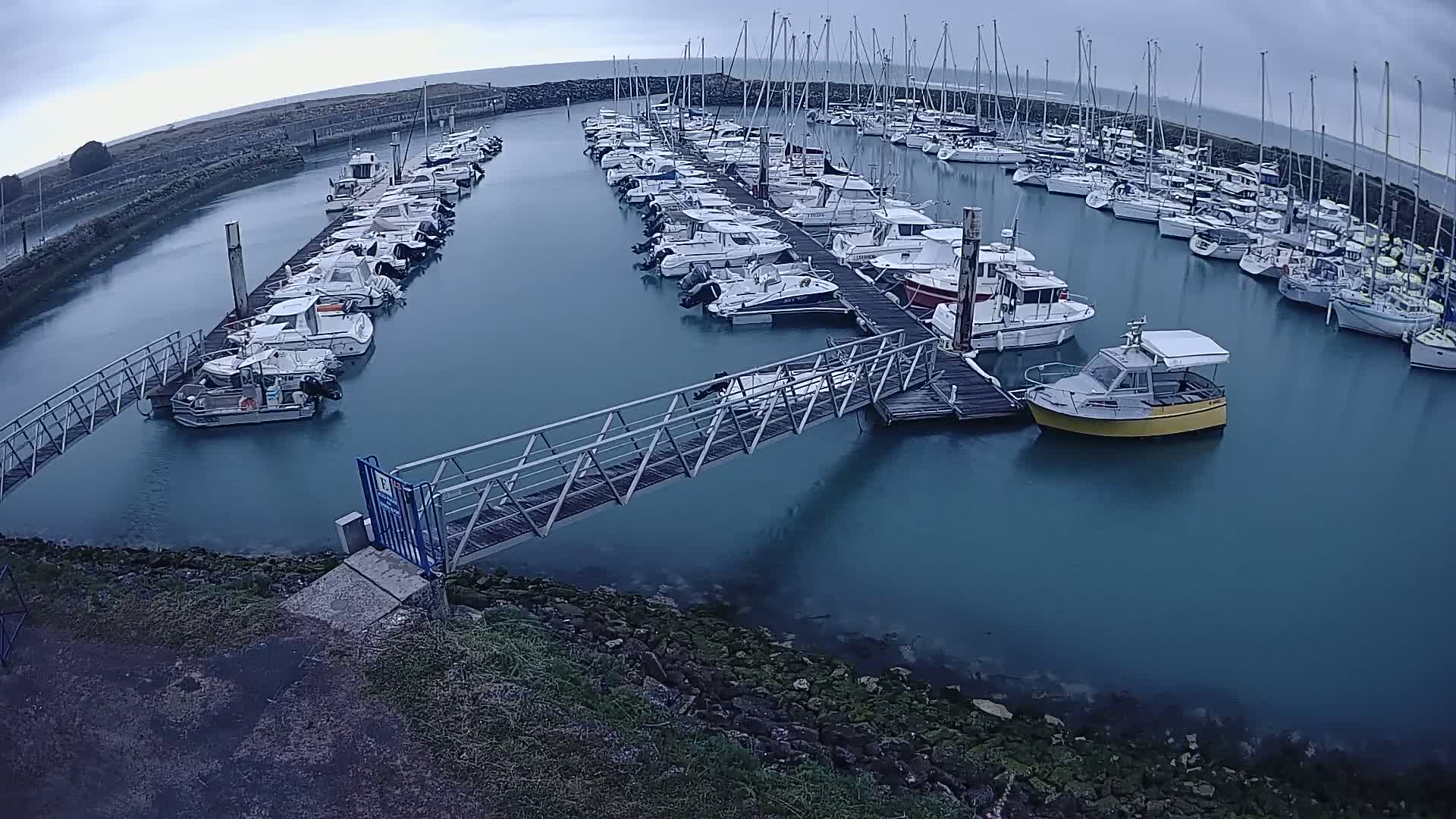 Oleron - Le Douhet Marine Live Cam - Rochefort, Charente-Maritime, Nouvelle-Aquitaine, France