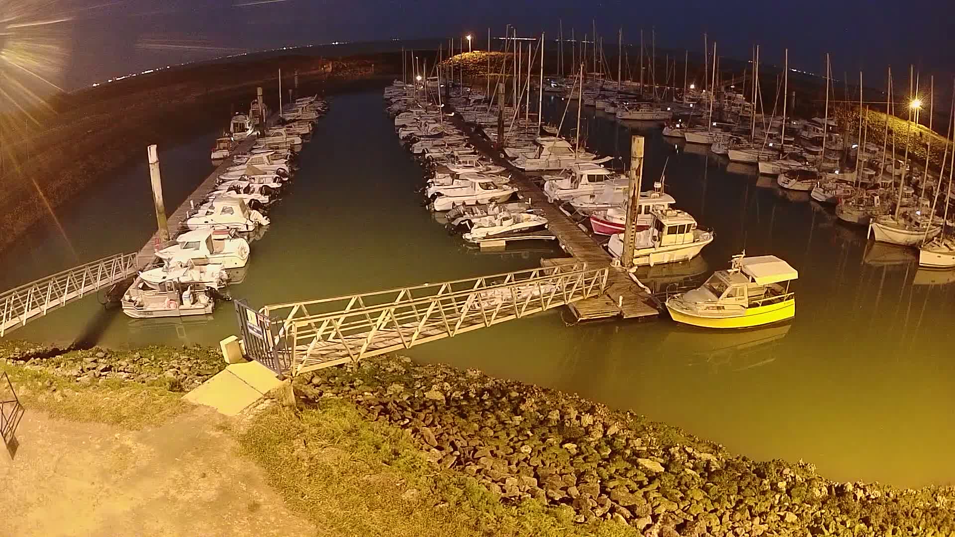 Oleron - Le Douhet Marine Live Cam - Rochefort, Charente-Maritime, Nouvelle-Aquitaine, France