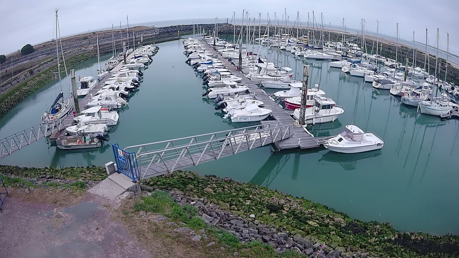 Oleron - Le Douhet Marine Live Cam - Rochefort, Charente-Maritime, Nouvelle-Aquitaine, France