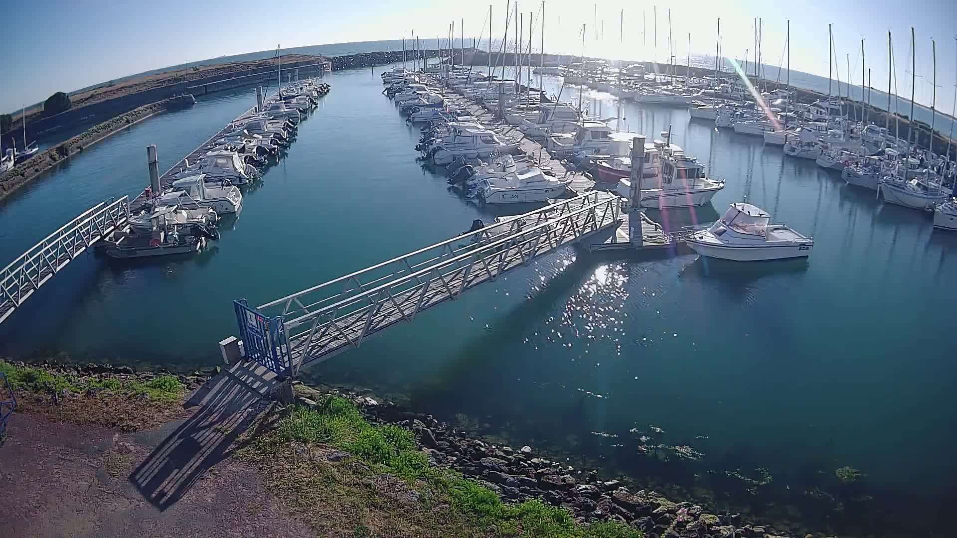 Oleron - Le Douhet Marine Live Cam - Rochefort, Charente-Maritime, Nouvelle-Aquitaine, France