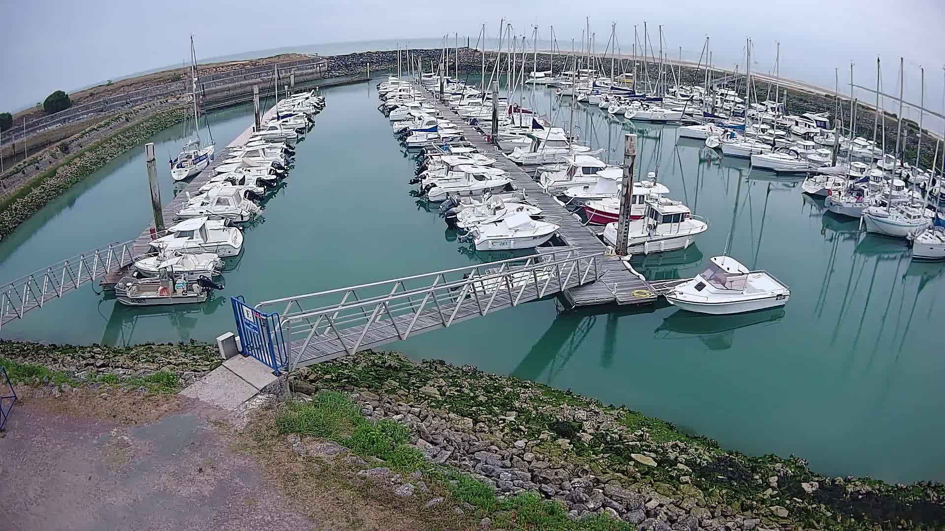 Oleron - Le Douhet Marine Live Cam - Rochefort, Charente-Maritime, Nouvelle-Aquitaine, France