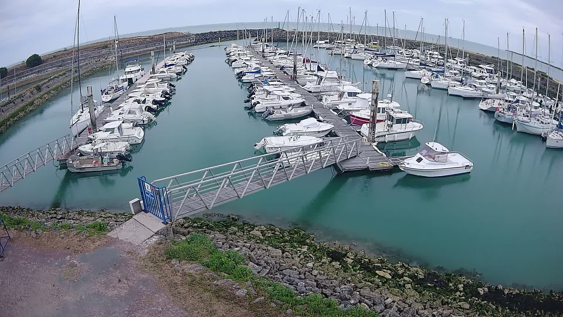Oleron - Le Douhet Marine Live Cam - Rochefort, Charente-Maritime, Nouvelle-Aquitaine, France