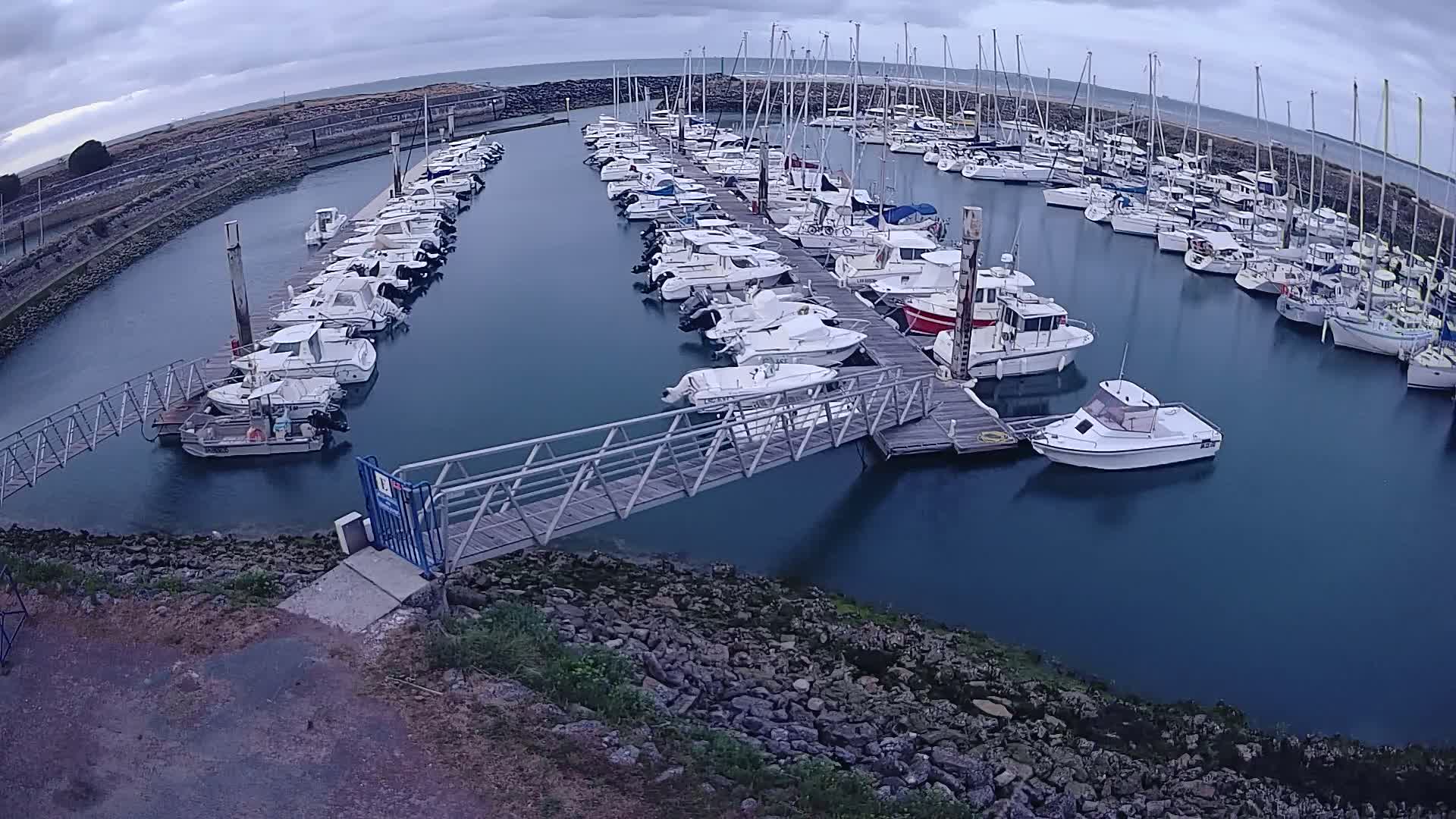 Oleron - Le Douhet Marine Live Cam - Rochefort, Charente-Maritime, Nouvelle-Aquitaine, France