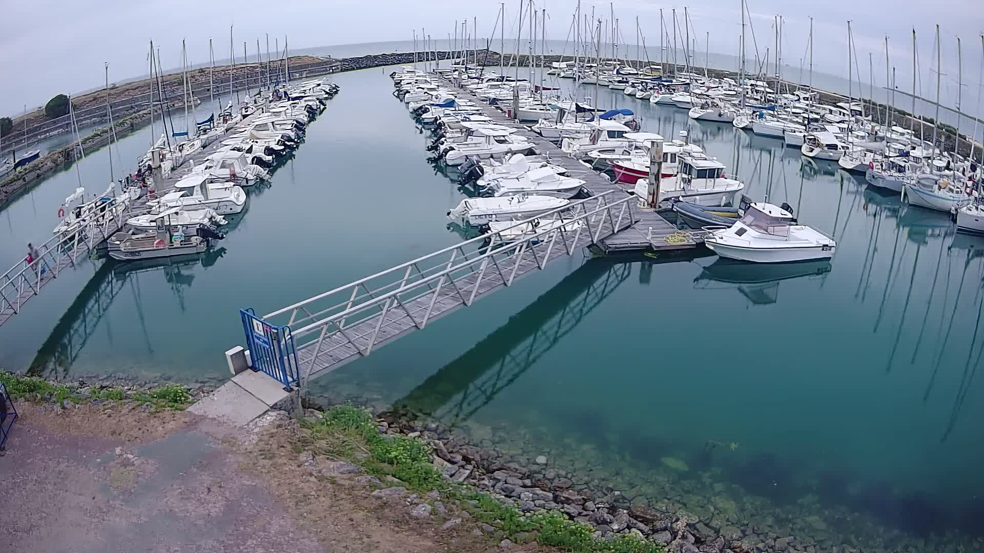 Oleron - Le Douhet Marine Live Cam - Rochefort, Charente-Maritime, Nouvelle-Aquitaine, France
