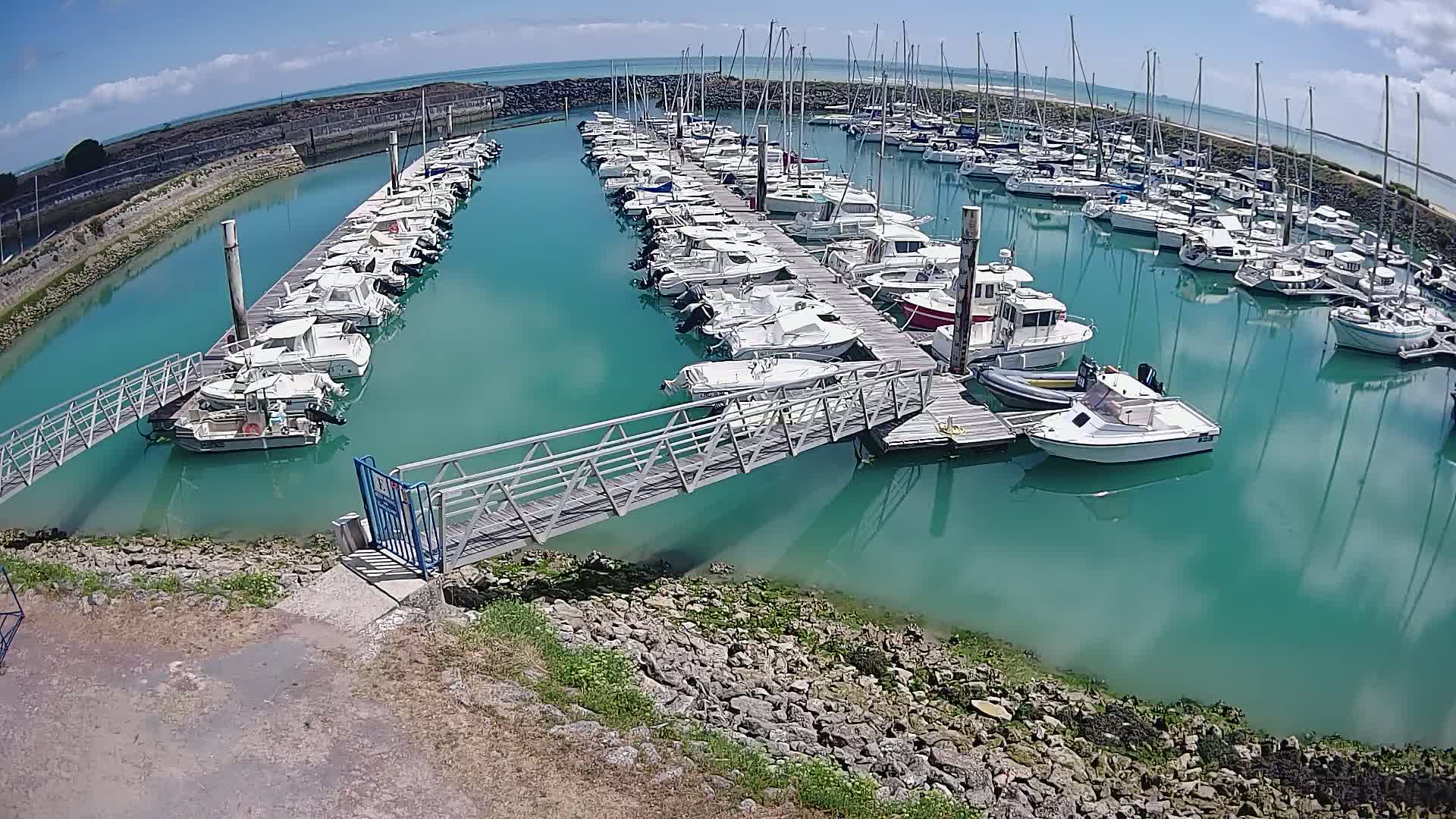 Oleron - Le Douhet Marine Live Cam - Rochefort, Charente-Maritime, Nouvelle-Aquitaine, France