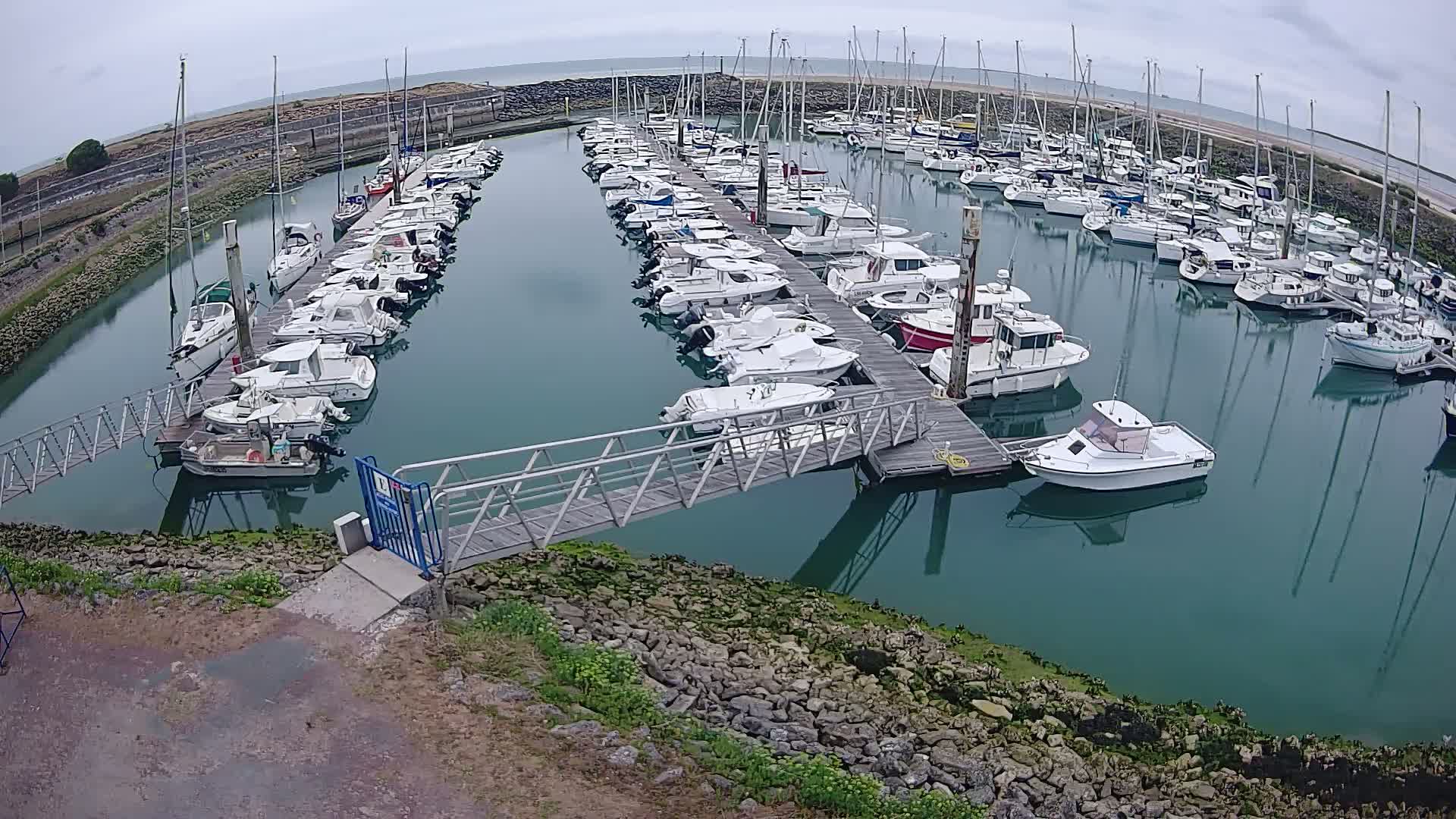 Oleron - Le Douhet Marine Live Cam - Rochefort, Charente-Maritime, Nouvelle-Aquitaine, France