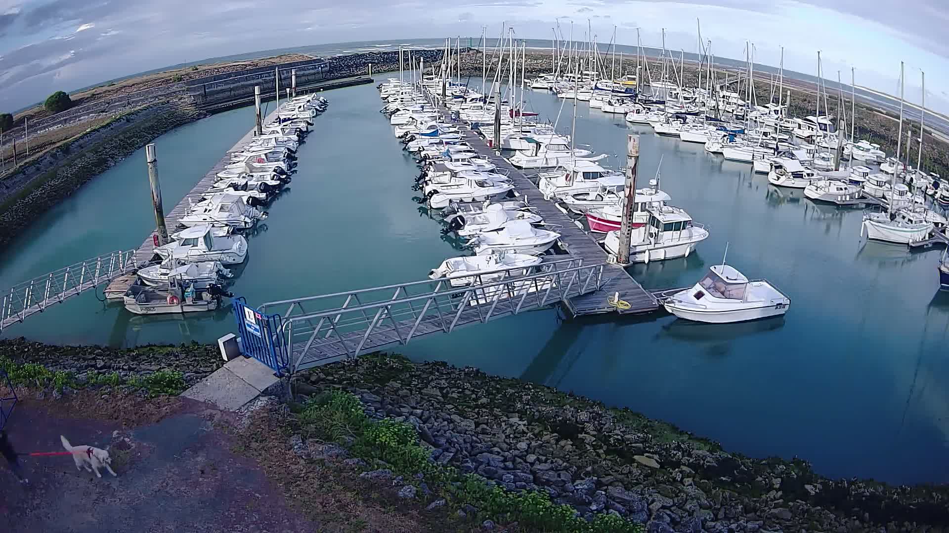 Oleron - Le Douhet Marine Live Cam - Rochefort, Charente-Maritime, Nouvelle-Aquitaine, France