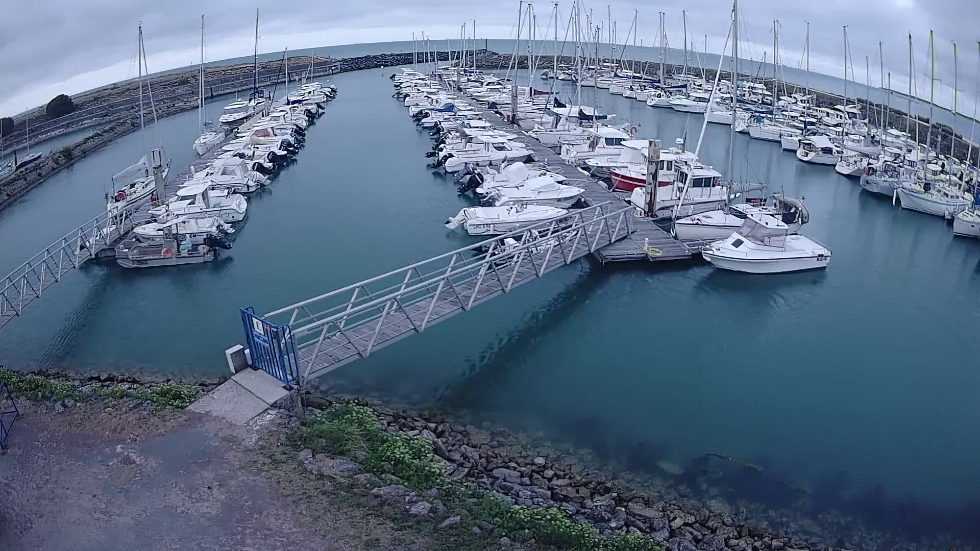 Oleron - Le Douhet Marine Live Cam - Rochefort, Charente-Maritime, Nouvelle-Aquitaine, France