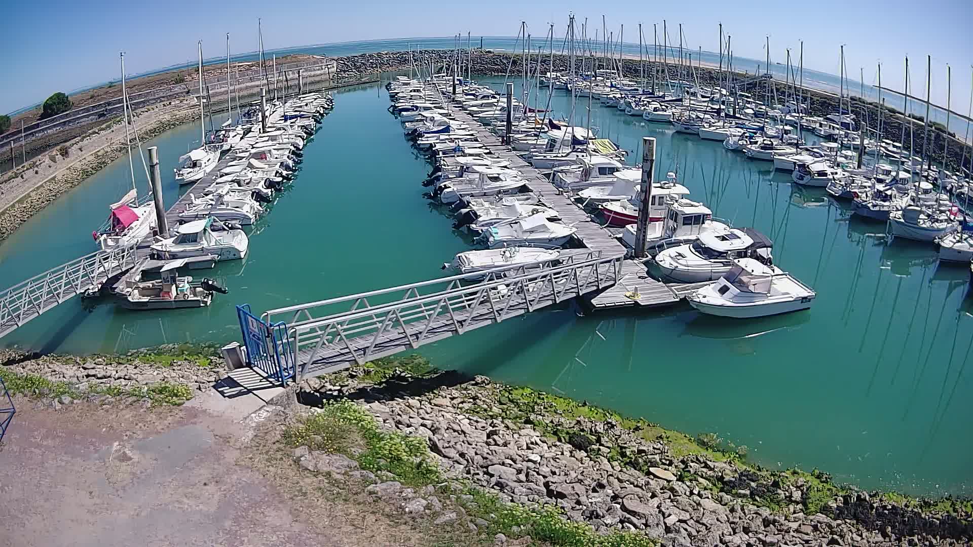 Oleron - Le Douhet Marine Live Cam - Rochefort, Charente-Maritime, Nouvelle-Aquitaine, France