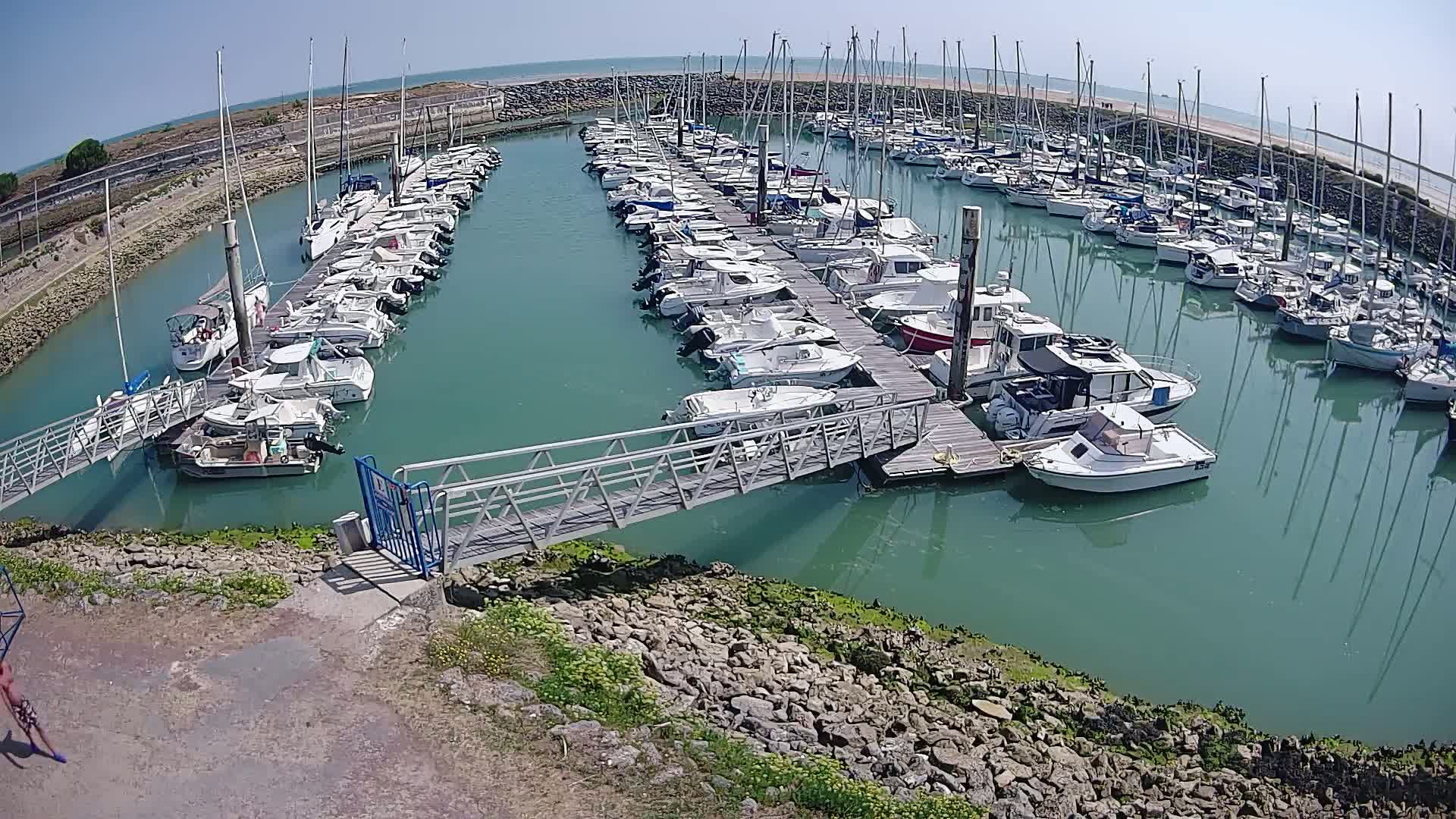 Oleron - Le Douhet Marine Live Cam - Rochefort, Charente-Maritime, Nouvelle-Aquitaine, France