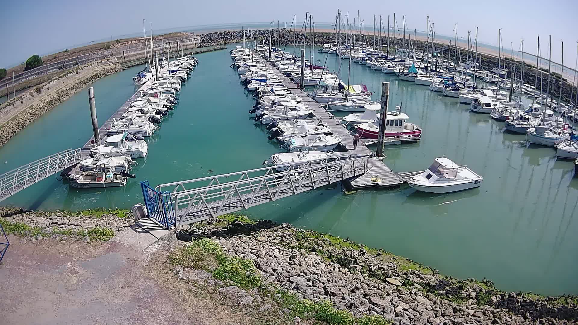 Oleron - Le Douhet Marine Live Cam - Rochefort, Charente-Maritime, Nouvelle-Aquitaine, France