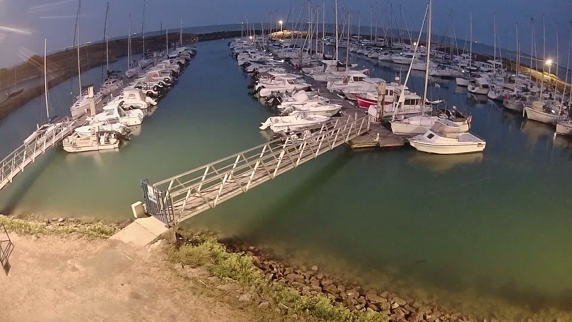 Oleron - Le Douhet Marine Live Cam - Rochefort, Charente-Maritime, Nouvelle-Aquitaine, France