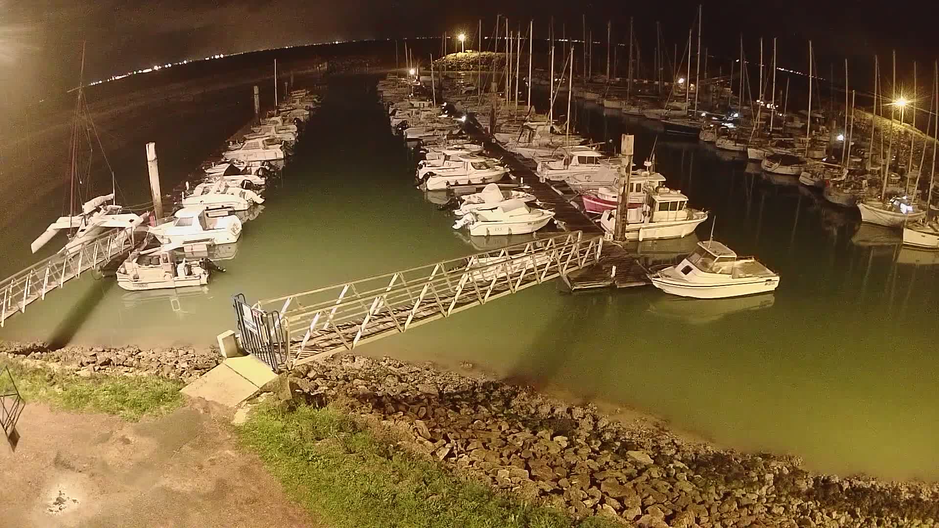 Oleron - Le Douhet Marine Live Cam - Rochefort, Charente-Maritime, Nouvelle-Aquitaine, France