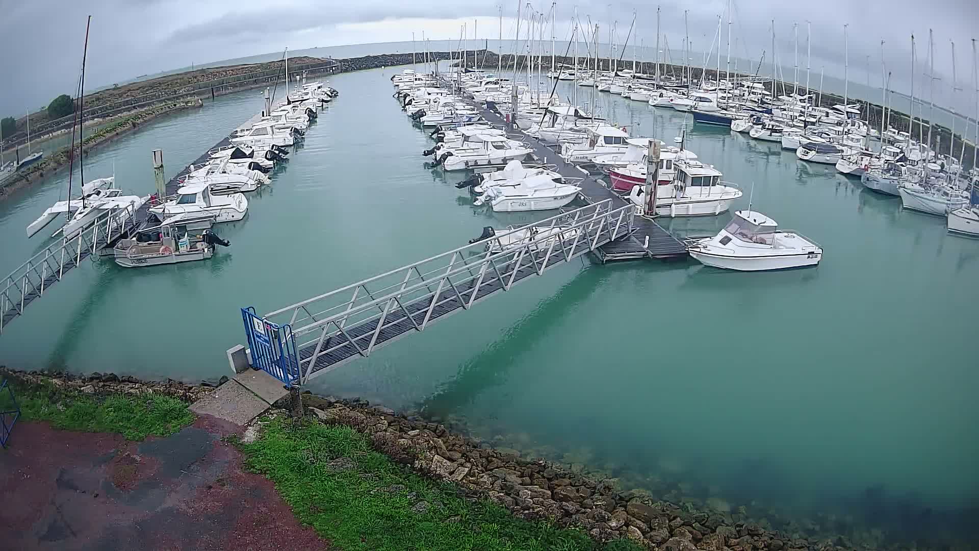 Oleron - Le Douhet Marine Live Cam - Rochefort, Charente-Maritime, Nouvelle-Aquitaine, France