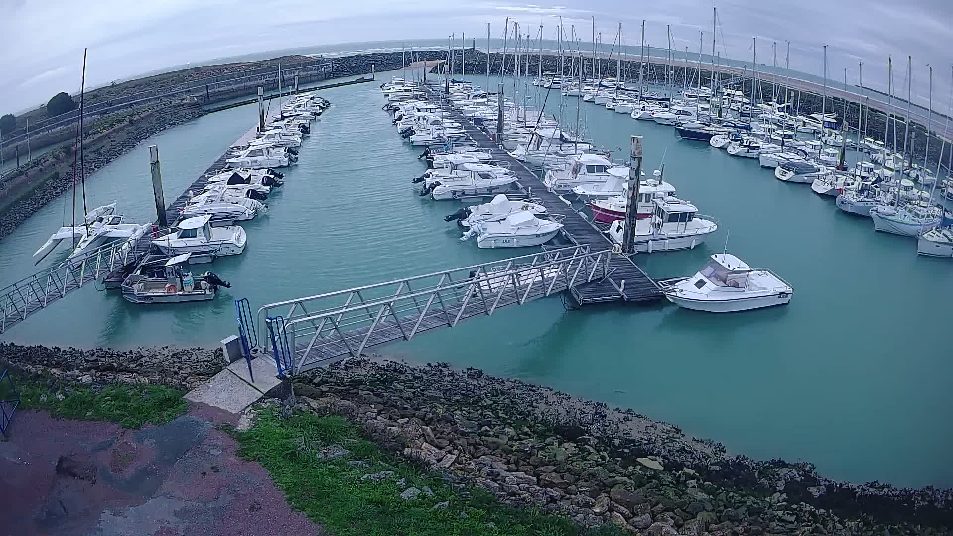 Oleron - Le Douhet Marine Live Cam - Rochefort, Charente-Maritime, Nouvelle-Aquitaine, France